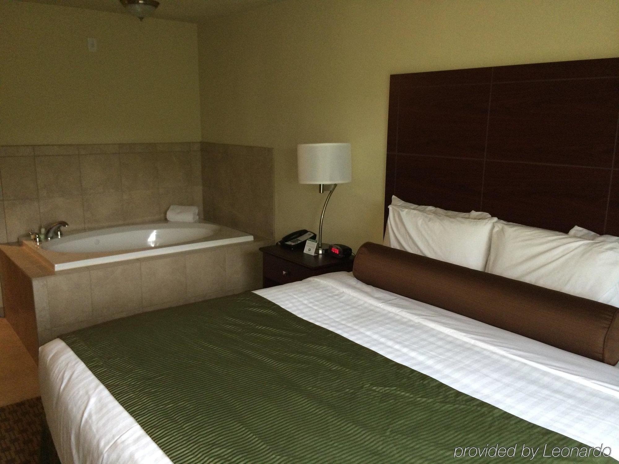 Cobblestone Hotel&suites -